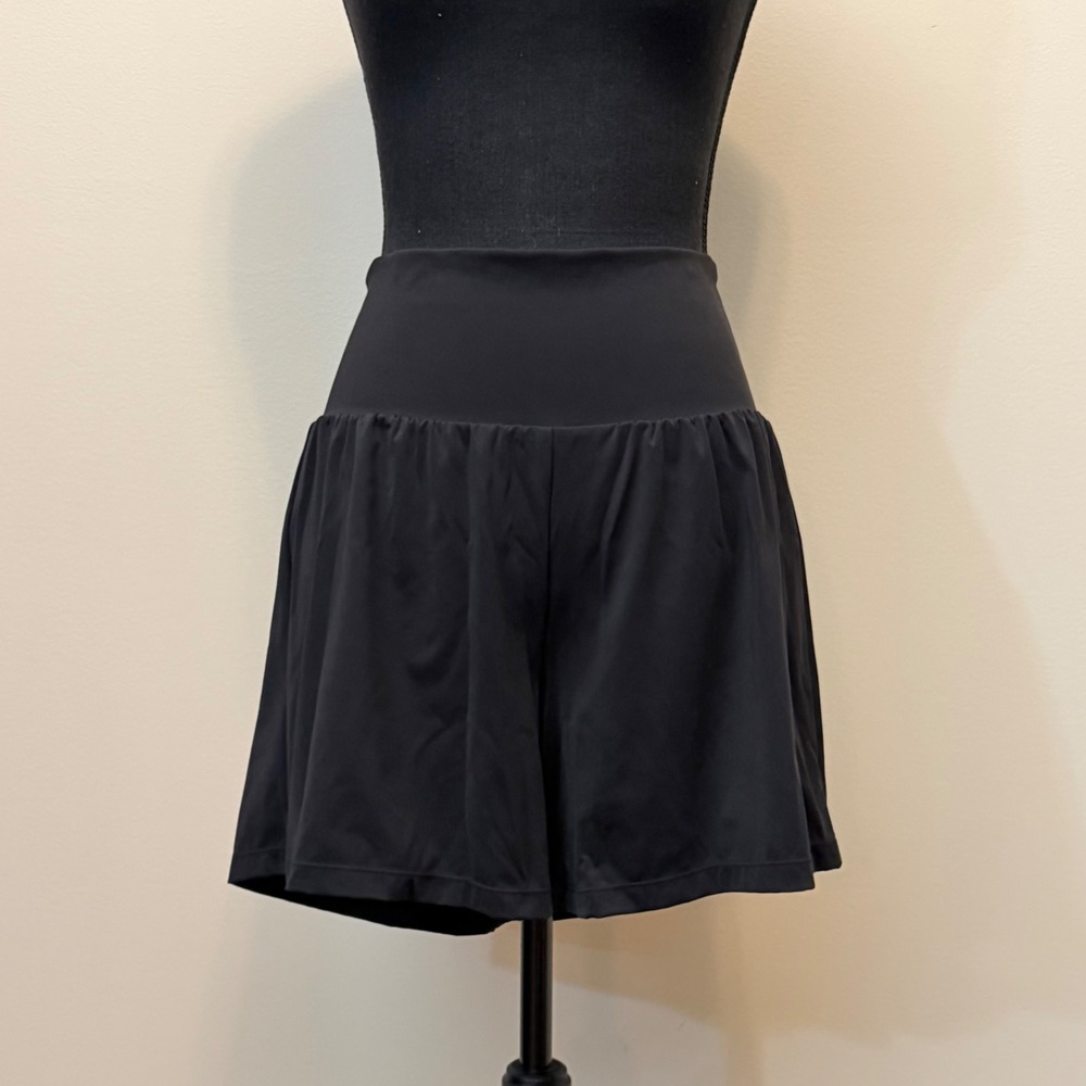 HALARA High Rise Waist Yoga Shorts Black Athletic Running Flowy Activewear Med?